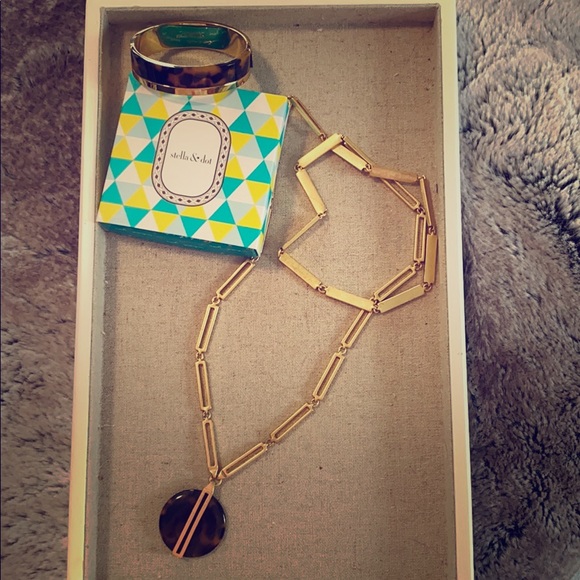 Stella & Dot Jewelry - Necklace & bracelet set